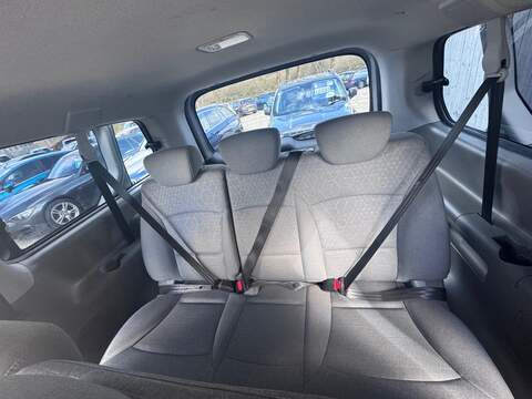 Hyundai i800 CRDi SE Nav - U1659