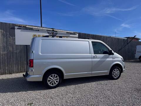 Volkswagen Transporter TDI T28 BlueMotion Tech Highline - U1667