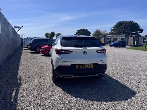 Vauxhall Grandland X Turbo D BlueInjection Sport Nav - U1676