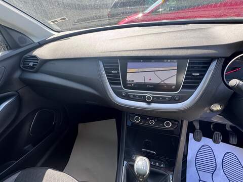 Vauxhall Grandland X Turbo D BlueInjection Sport Nav - U1676