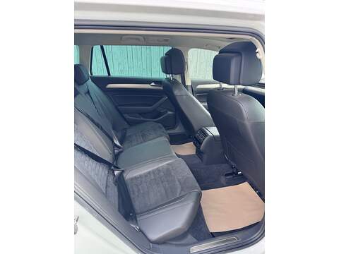 Volkswagen Passat TDI GT - U1678