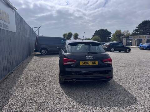 Audi A1 TDI S line - U1679