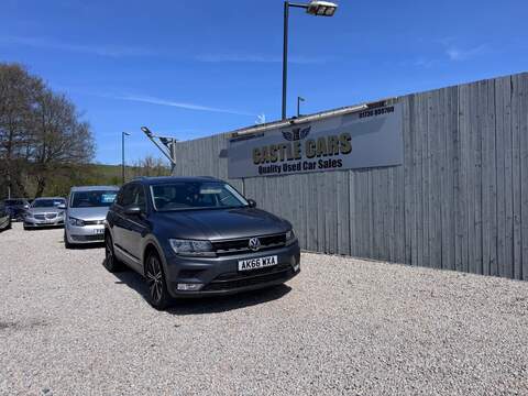 Volkswagen Tiguan TDI BlueMotion Tech SE - U1688