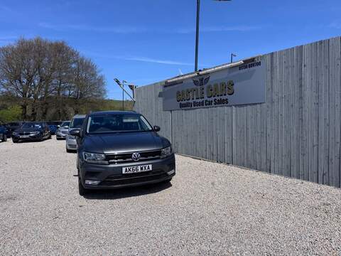 Volkswagen Tiguan TDI BlueMotion Tech SE - U1688