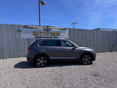 Volkswagen Tiguan TDI BlueMotion Tech SE - U1688