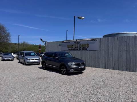 Volkswagen Tiguan TDI BlueMotion Tech SE - U1688