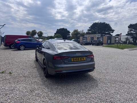 Audi A5 TDI Black Edition - U1691