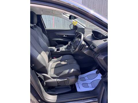 Peugeot 3008 BlueHDi Allure Premium - U1692