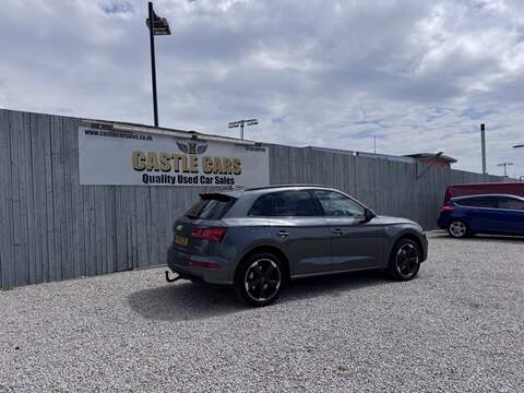 Audi Q5 TDI Black Edition - U1707