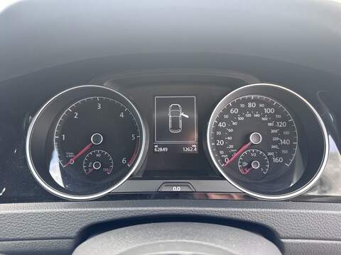 Volkswagen Golf TDI BlueMotion Tech R-Line - U1711