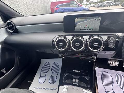 Mercedes-Benz A Class A180d AMG Line - U1712