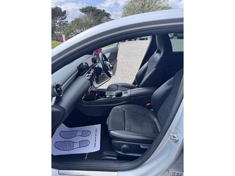 Mercedes-Benz A Class A180d AMG Line - U1712