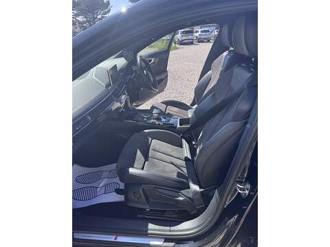 Audi A4 Avant TFSI Black Edition - U1714