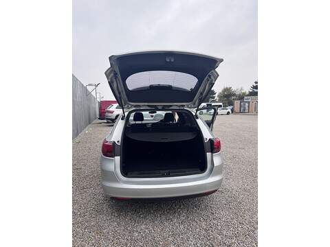 Vauxhall Astra CDTi ecoTEC BlueInjection Design - U1716