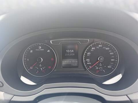 Audi Q3 TDI Black Edition - U1734