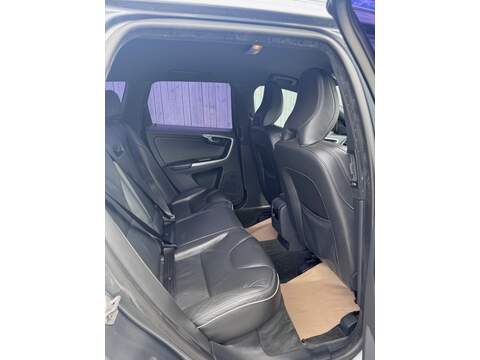 Volvo XC60 D4 R-Design Lux Nav - U1757