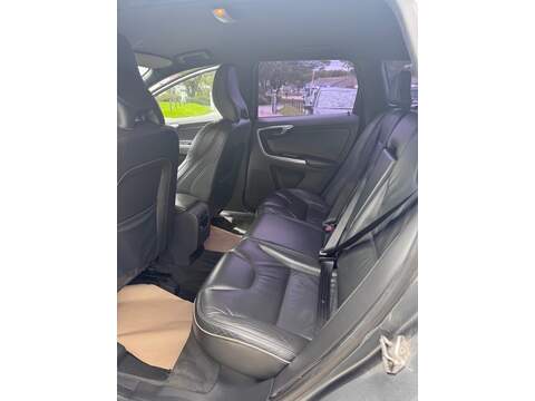 Volvo XC60 D4 R-Design Lux Nav - U1757