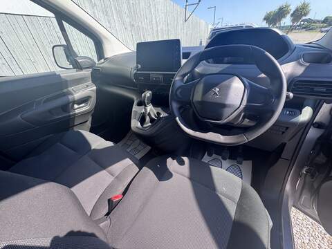 Peugeot Partner BlueHDi 1000 Professional - U1759
