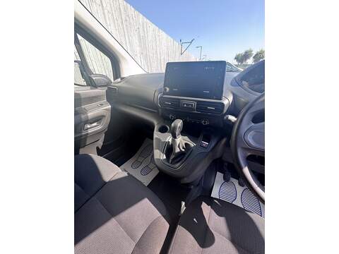Peugeot Partner BlueHDi 1000 Professional - U1759