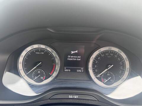 Skoda Karoq TDI Scout - U1760