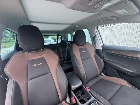 Skoda Karoq TDI Scout - U1760