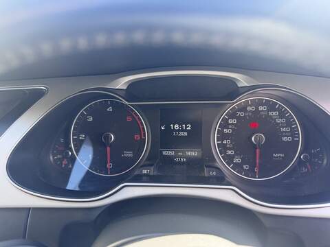 Audi A4 Avant TDI S line - U1765