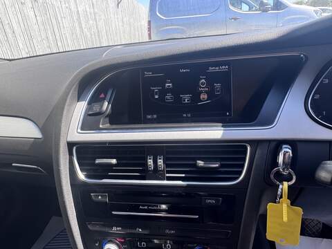 Audi A4 Avant TDI S line - U1765