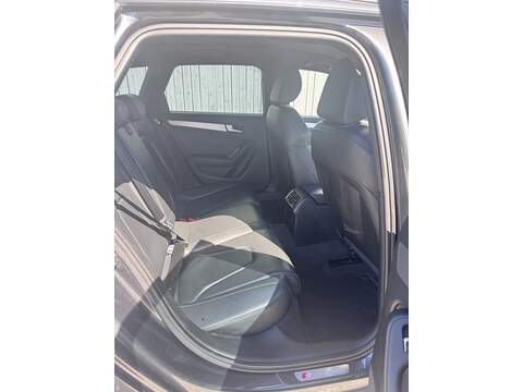 Audi A4 Avant TDI S line - U1765