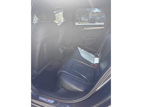 Audi A4 Avant TDI S line - U1765