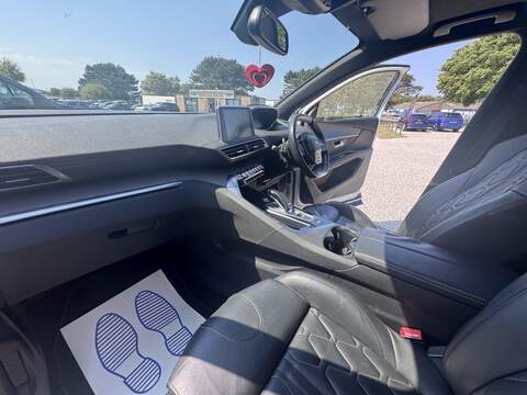 Peugeot 5008 BlueHDi GT - U1774