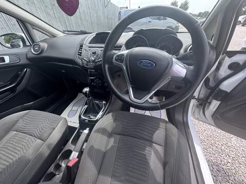 Ford Fiesta Zetec - U1775