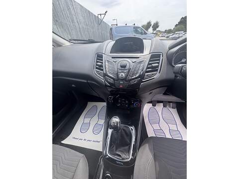 Ford Fiesta Zetec - U1775