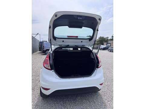 Ford Fiesta Zetec - U1775