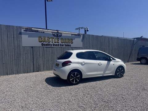 Peugeot 208 PureTech Tech Edition - U1776