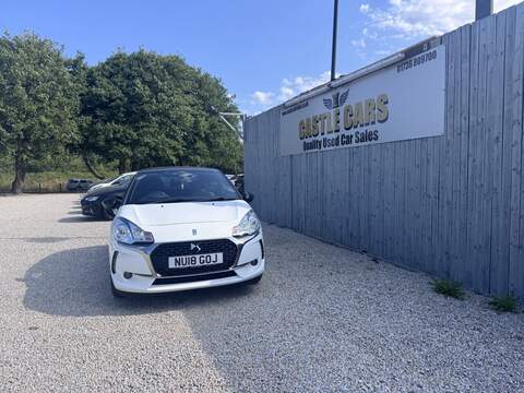 DS AUTOMOBILES DS 3 PureTech Connected Chic - U1778