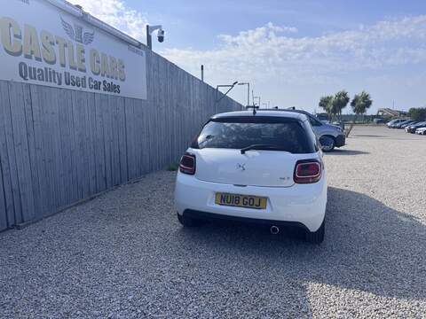 DS AUTOMOBILES DS 3 PureTech Connected Chic - U1778
