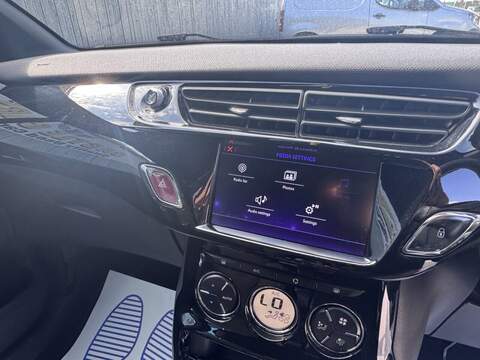 DS AUTOMOBILES DS 3 PureTech Connected Chic - U1778