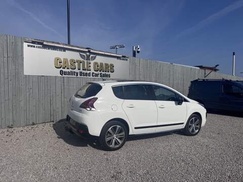 Peugeot 3008 HDi Allure - U1785