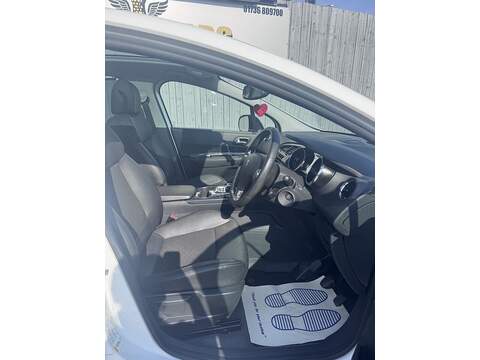 Peugeot 3008 HDi Allure - U1785