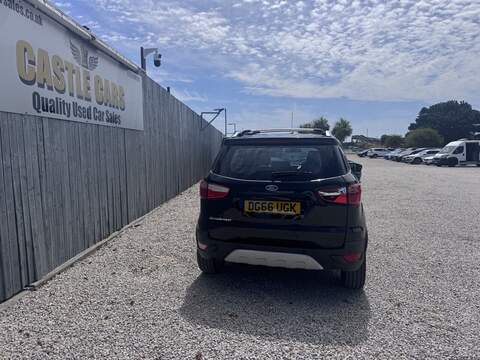 Ford EcoSport Titanium - U1790