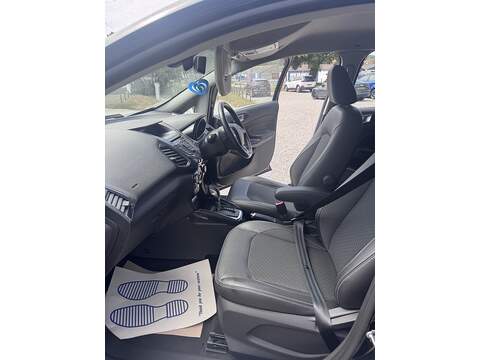 Ford EcoSport Titanium - U1790