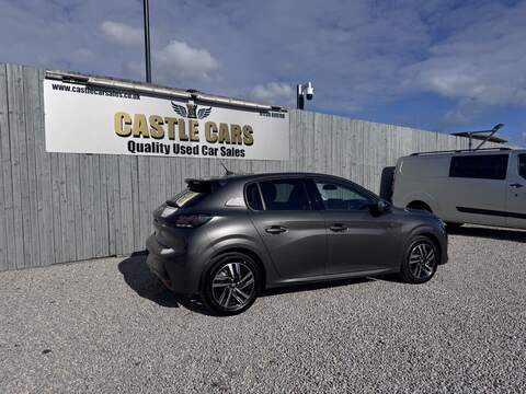 Peugeot 208 PureTech Allure Premium - U1812