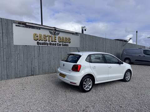 Volkswagen Polo BlueMotion Tech SE - U1813