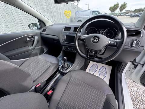 Volkswagen Polo BlueMotion Tech SE - U1813