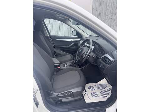 BMW X1 18d SE - U1814
