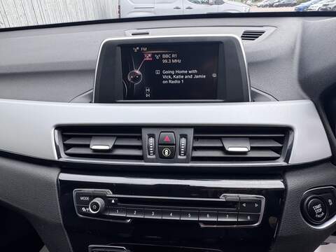 BMW X1 18d SE - U1814