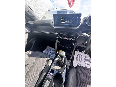 Peugeot 2008 PureTech GT - U1817