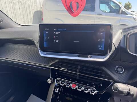 Peugeot 2008 PureTech GT - U1817