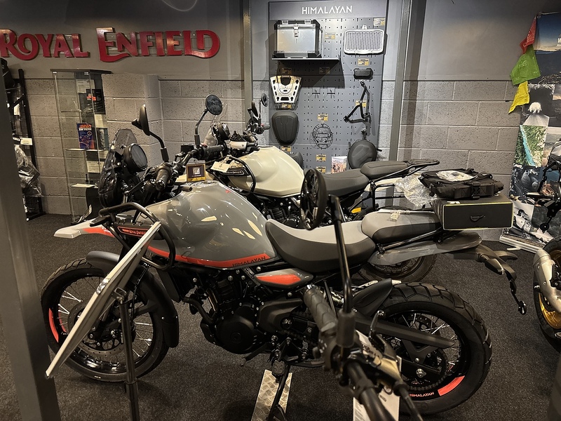 ROYAL ENFIELD .452 ADVENTURE MANUAL PETROL