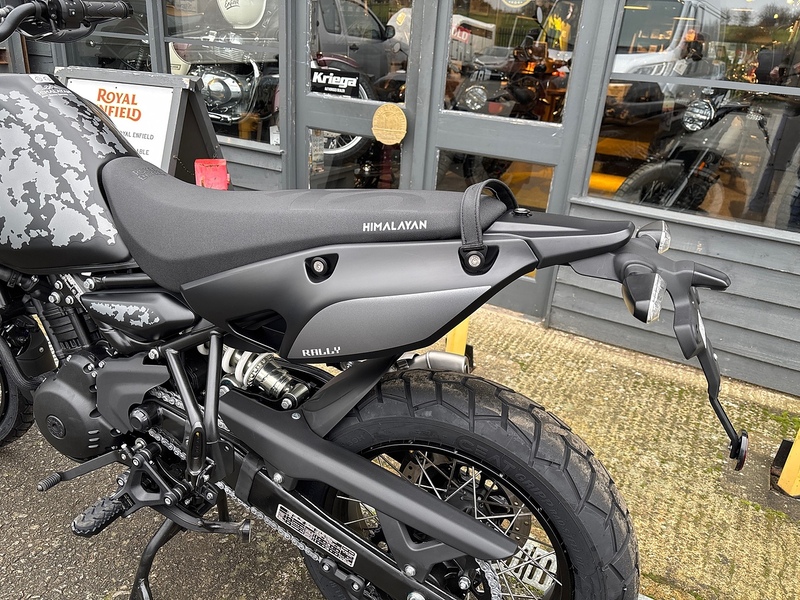 ROYAL ENFIELD ALL .452 ADVENTURE MANUAL PETROL